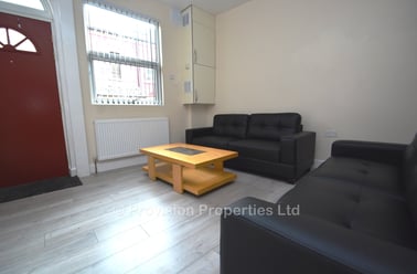 Branksome Terrace, Hyde Park, Leeds - Image 3