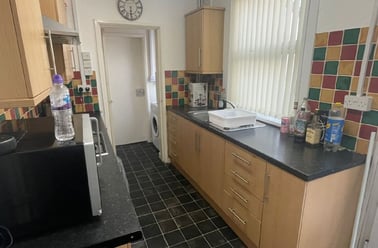 Warwards Lane, Selly Oak, Selly Park, Birmingham - Image 2