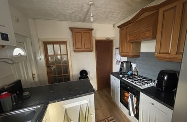 Harlaxton Drive, Lenton, Lenton, Nottingham - Image 2