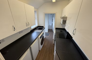 Ednaston Road, Dunkirk, Dunkirk, Nottingham - Image 3