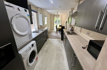 Heeley Road (D), Selly Oak, Selly Park, Birmingham - Image 3