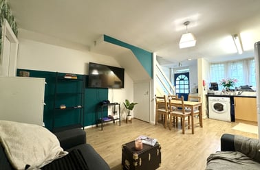 Saxon Green, Lenton, Lenton, Nottingham - Image 3