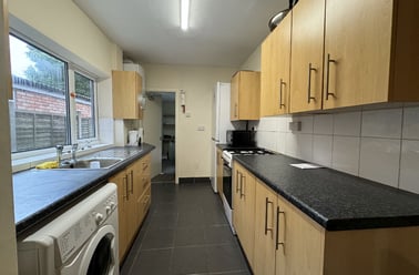 Tiverton Road (D), Selly Oak, Selly Park, Birmingham - Image 3