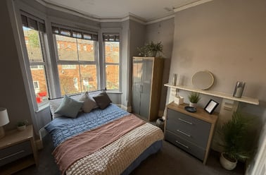 Alberta Terrace (Room4), Sherwood Rise, Forest Fields, Nottingham - Image 2
