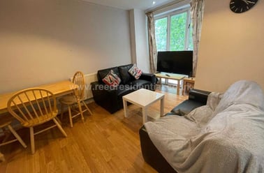 Chapel Court, Lenton, Lenton, Nottingham - Image 2