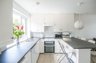 Leahurst Crescent, Harborne, Harborne, Birmingham - Image 2