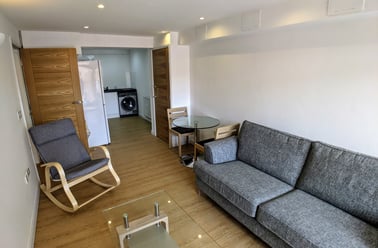 Oxford Road, Chorlton on Medlock, Manchester - Image 3