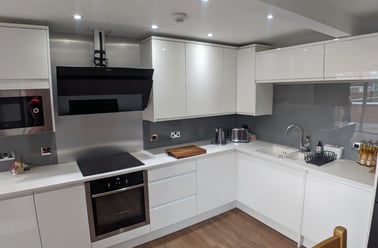 Oxford Road, Chorlton on Medlock, Manchester - Image 3