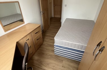 Plymouth Grove, Ardwick, Manchester - Image 3