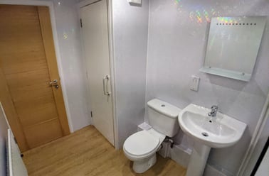 Oxford Road, Chorlton on Medlock, Manchester - Image 3