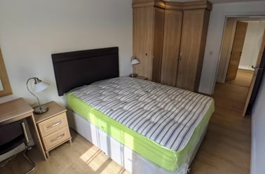 Oxford Road, Chorlton on Medlock, Manchester - Image 2