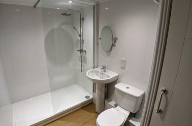 Oxford Road, Chorlton on Medlock, Manchester - Image 2