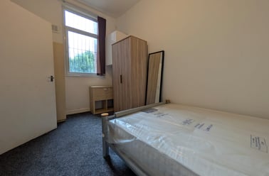 Richmond Grove, Ardwick, Manchester - Image 3