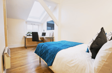 Silver Room, Daisybank Villas, 5-7 Anson Road, Fallowfield, Manchester - Image 2