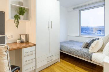 Bronze 3 Bed Room, The Glasshouse, Union Road, City Centre, Nottingham - Image 3