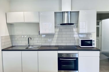 St James Row, Devonshire Green, Sheffield - Image 2