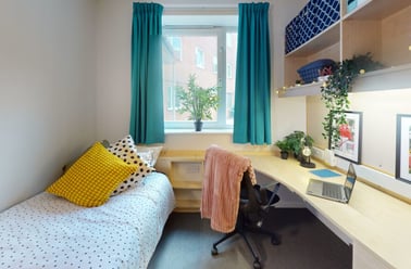 Ensuite Plus, Broadgate Park, Turnpike Lane, Beeston, Nottingham - Image 3