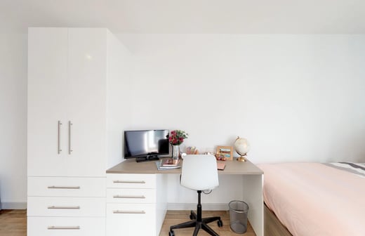 Deluxe Studio