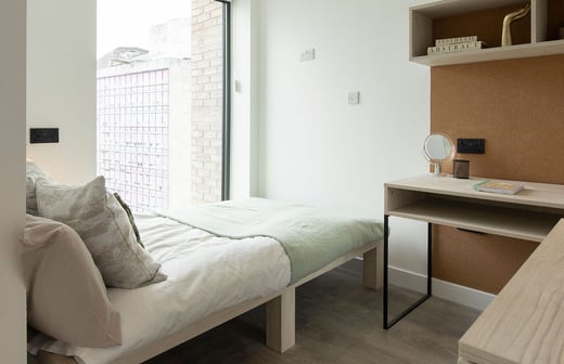 Penthouse En-suite