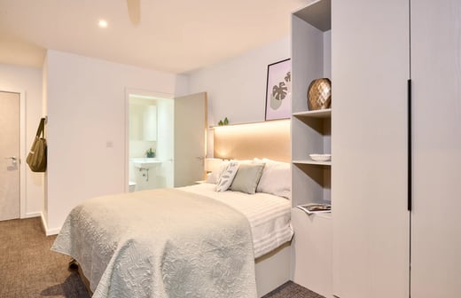 Platinum Studio (Floors 2 - 9)