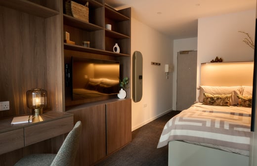 Bronze Studio (Floors 2 - 9)