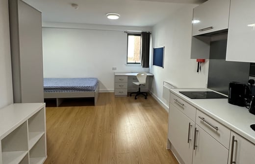 Studio Room