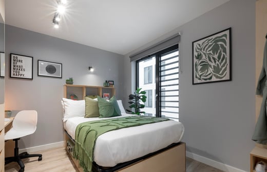 7 Bed Classic En Suite