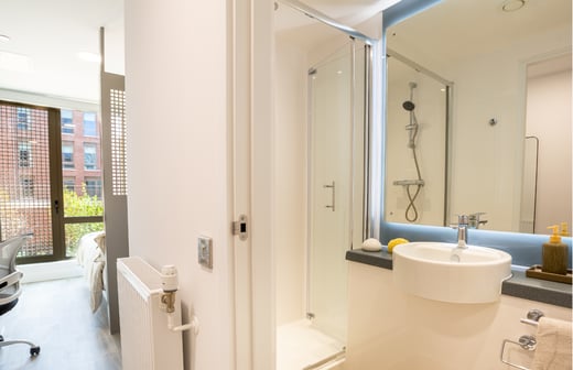 Club Saver En Suite