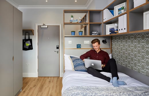 Ensuite Bedroom 