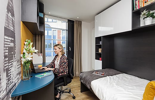 Ensuite Bedroom-Tower Bridge