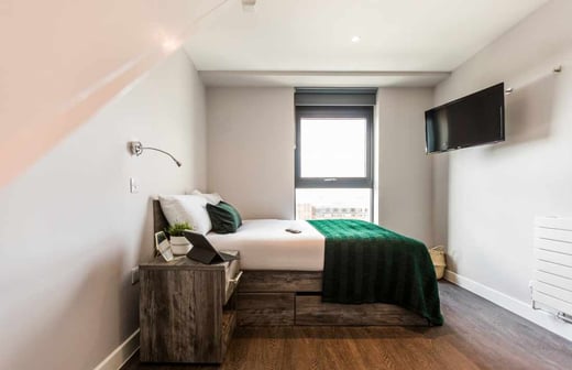 2 bed Penthouse