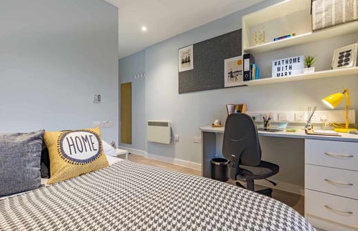 6-Bed Premium Plus Ensuite