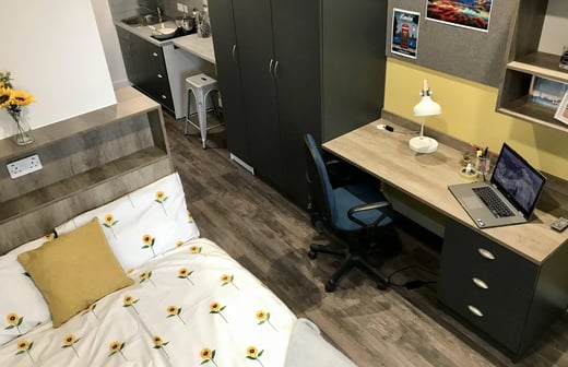 Premium Studio