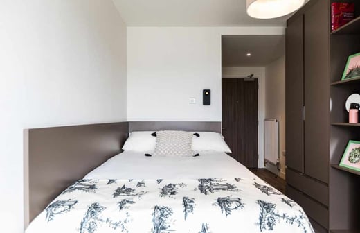 Platinum Ensuite