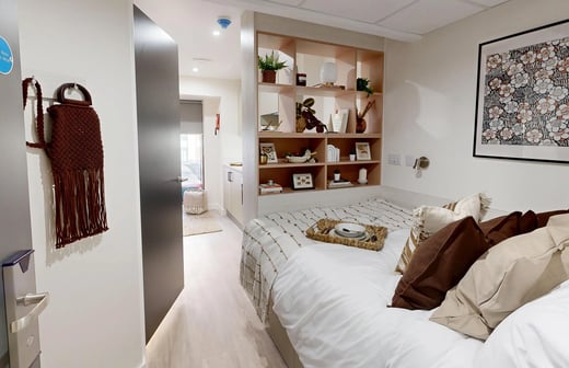 Premium Studio (Floors 13-25)