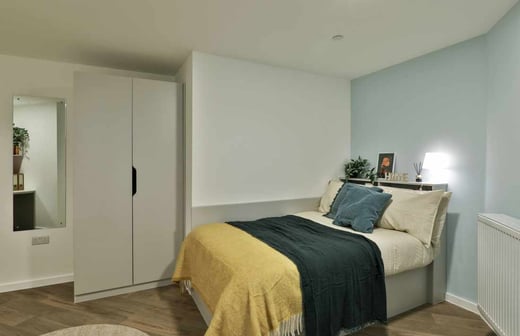 Diamond Ensuite