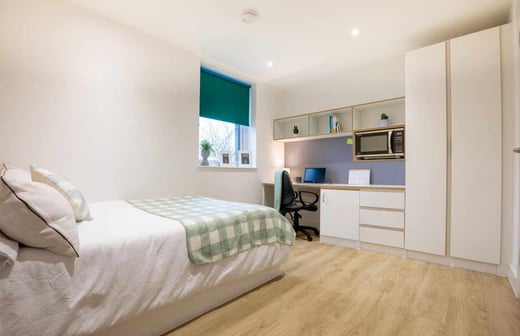 Premium Micro Studio