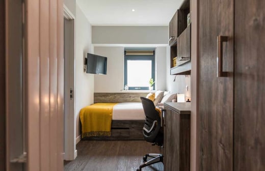 Gold En-suite