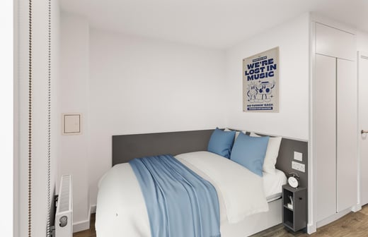 Silver En Suite
