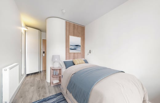 Bronze En Suite