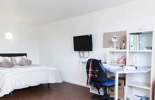 1-Bed Apartment