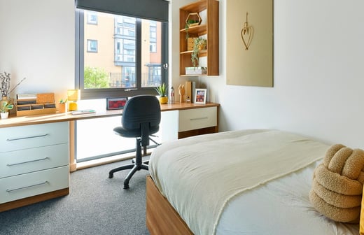 Gold Ensuite