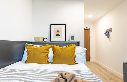 Classic 6 Bed Upper Floor Ensuite