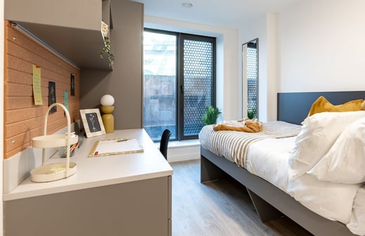 Classic 8 Bed Ensuite