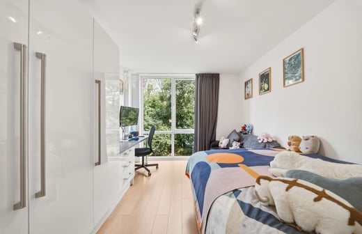 Silver River Studio, Floors 1-6