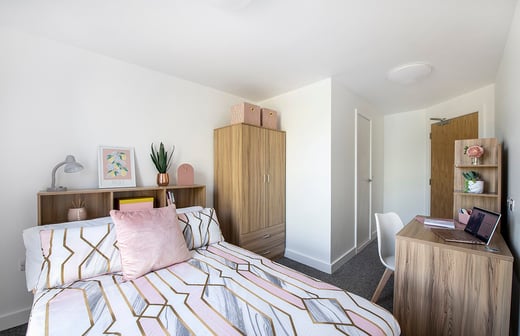 Standard Ensuite