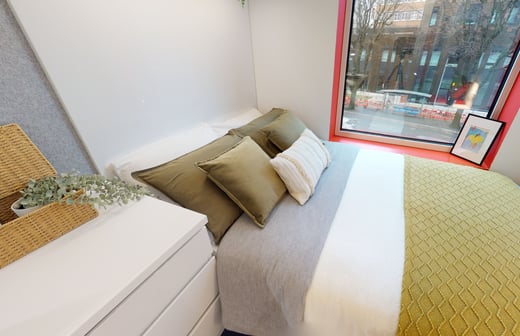 Copper En Suite