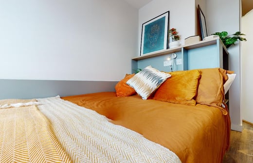 Copper En Suite