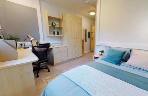 Platinum En Suite Plus