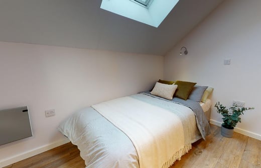 Silver 2 Bed Apartment